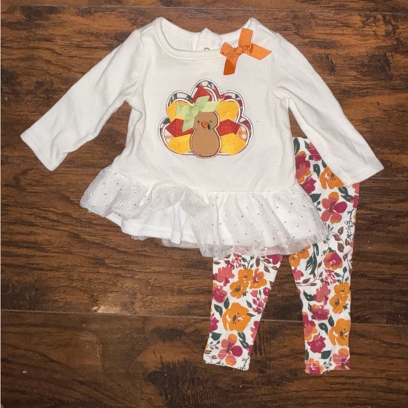 ! 🦃PERFECT for THANKSGIVING🦃 ! BABY ESSENTIALS 2pc top & bottom OUTFIT size 3M - Picture 4 of 7